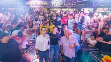 Roux advierte que votar por Lombana o Torrijos beneficia el triunfo del Pacto Carrizo-Mulino en Panamá 35