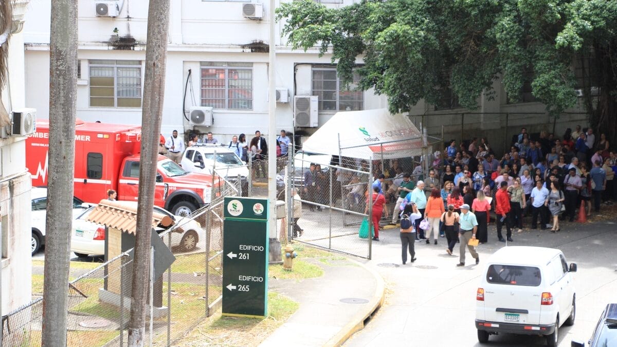 MINSA evacúa edificios en Ancón: descartan fuga de gas tras inspección 6